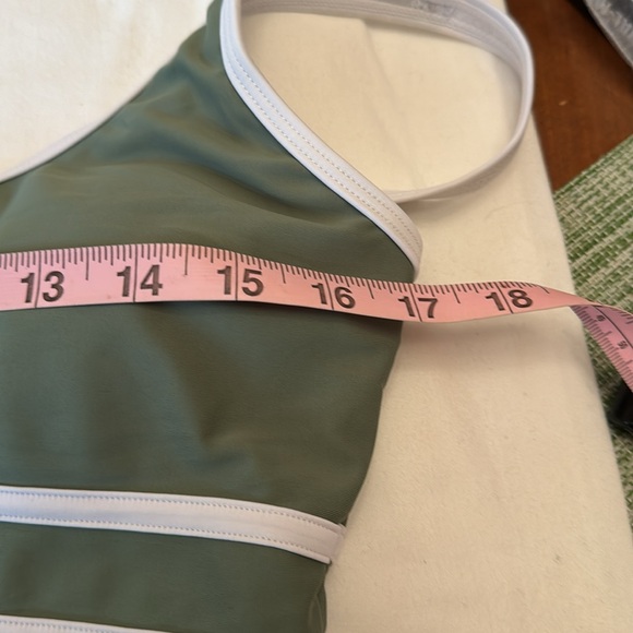 Green & White Size Small One piece bathing suit. NWOT Adjustable straps rem.pads - Picture 5 of 9